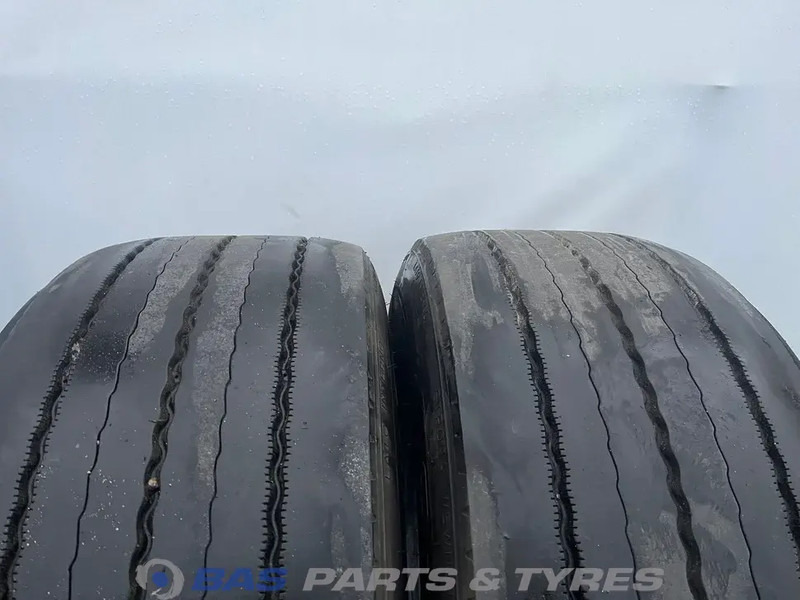 Michelin Michelin 385/55R22.5 X Multi F 160 K M+S 3PMSF gebruikte set - Riepa - Kravas automašīna: foto 2 Michelin Michelin 385/55R22.5 X Multi F 160 K M+S 3PMSF gebruikte set - Riepa - Kravas automašīna: foto 2