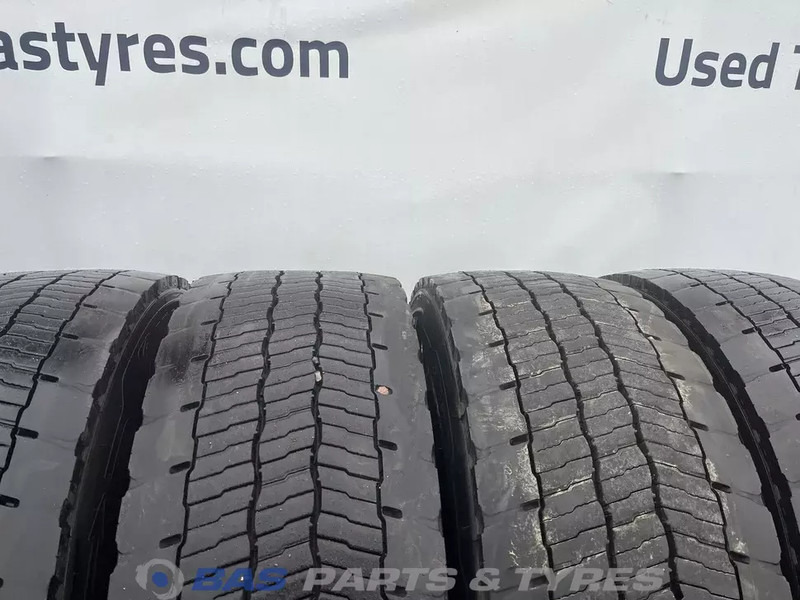 Michelin Remix Michelin Remix 315/70R22.5 X Multi D 154/150 M+S 3PMSF gebruikte set - Riepa - Kravas automašīna: foto 2 Michelin Remix Michelin Remix 315/70R22.5 X Multi D 154/150 M+S 3PMSF gebruikte set - Riepa - Kravas automašīna: foto 2