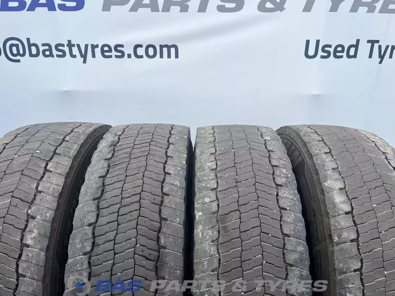 Michelin Remix Michelin Remix 315/80R22.5 X Multi D 156/150 M+S 3PMSF gebruikte set - Riepa - Kravas automašīna: foto 2 Michelin Remix Michelin Remix 315/80R22.5 X Multi D 156/150 M+S 3PMSF gebruikte set - Riepa - Kravas automašīna: foto 2
