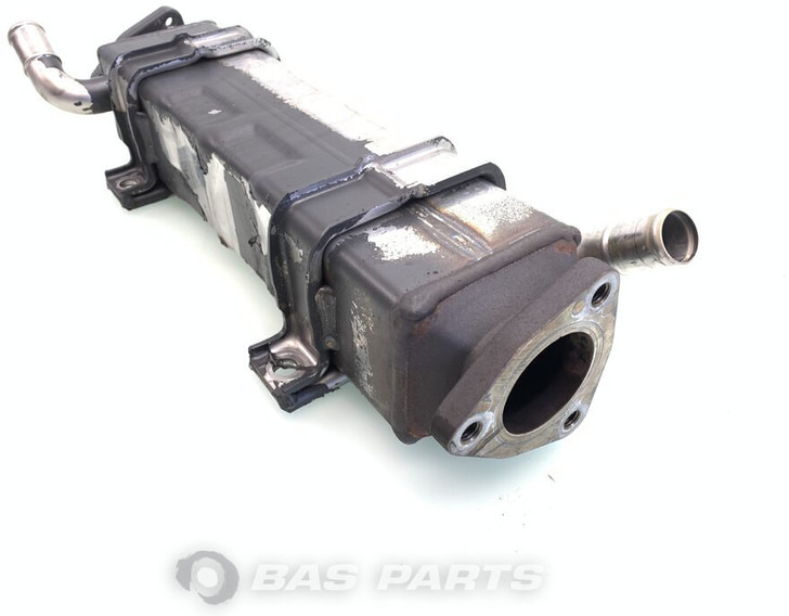 Renault EGR koeler Renault 7421885006 - EGR dzesētājs - Kravas automašīna: foto 3 Renault EGR koeler Renault 7421885006 - EGR dzesētājs - Kravas automašīna: foto 3