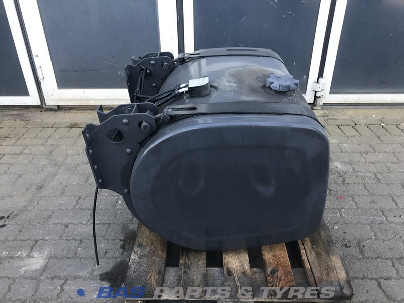 Renault  - Degvielas tvertne - Kravas automašīna: foto 4 Renault  - Degvielas tvertne - Kravas automašīna: foto 4
