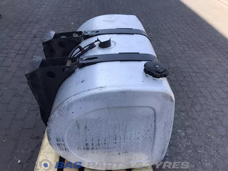 Renault  - Degvielas tvertne - Kravas automašīna: foto 4 Renault  - Degvielas tvertne - Kravas automašīna: foto 4