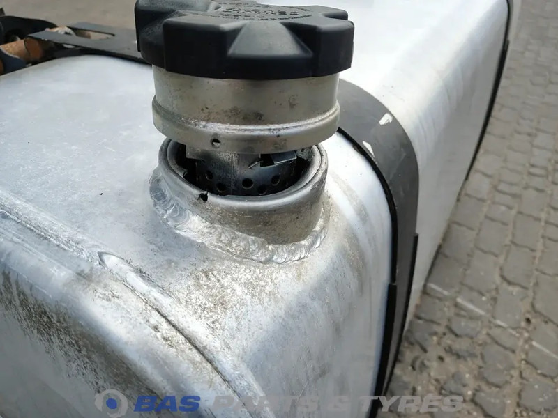Renault  - Degvielas tvertne - Kravas automašīna: foto 5 Renault  - Degvielas tvertne - Kravas automašīna: foto 5