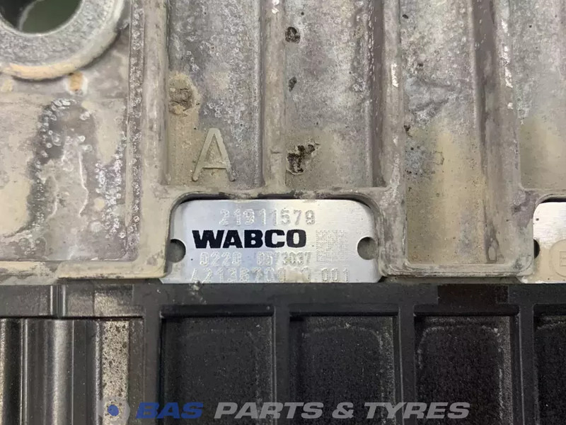 Renault T-Serie Versnellingsbakdeksel Renault 7424213321 - Pārnesumkārba - Kravas automašīna: foto 3 Renault T-Serie Versnellingsbakdeksel Renault 7424213321 - Pārnesumkārba - Kravas automašīna: foto 3