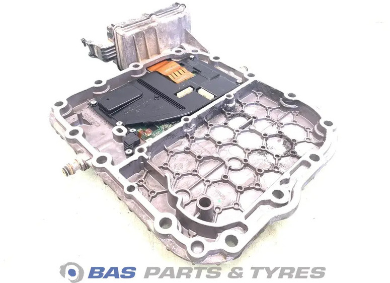 Renault T-Serie Versnellingsbakdeksel Renault 7424213321 - Pārnesumkārba - Kravas automašīna: foto 2 Renault T-Serie Versnellingsbakdeksel Renault 7424213321 - Pārnesumkārba - Kravas automašīna: foto 2