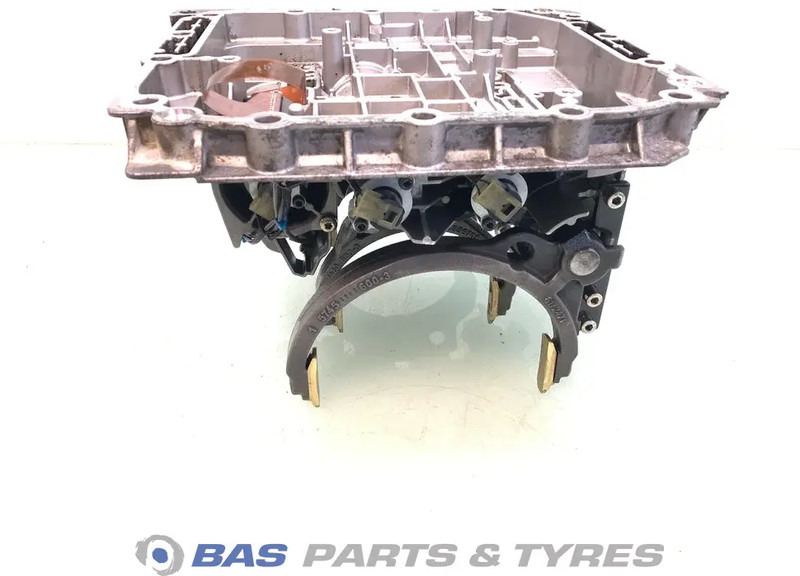 Renault Versnellingsbakdeksel Renault 7421244590 - Pārnesumkārba - Kravas automašīna: foto 2 Renault Versnellingsbakdeksel Renault 7421244590 - Pārnesumkārba - Kravas automašīna: foto 2