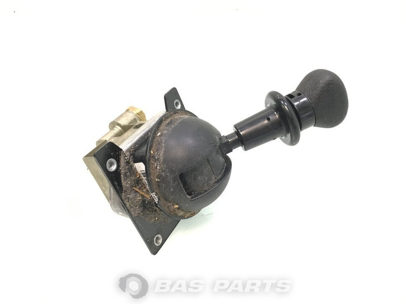 DAF Parkeerremventiel DAF 1708855 - Rezerves daļa - Kravas automašīna: foto 2 DAF Parkeerremventiel DAF 1708855 - Rezerves daļa - Kravas automašīna: foto 2