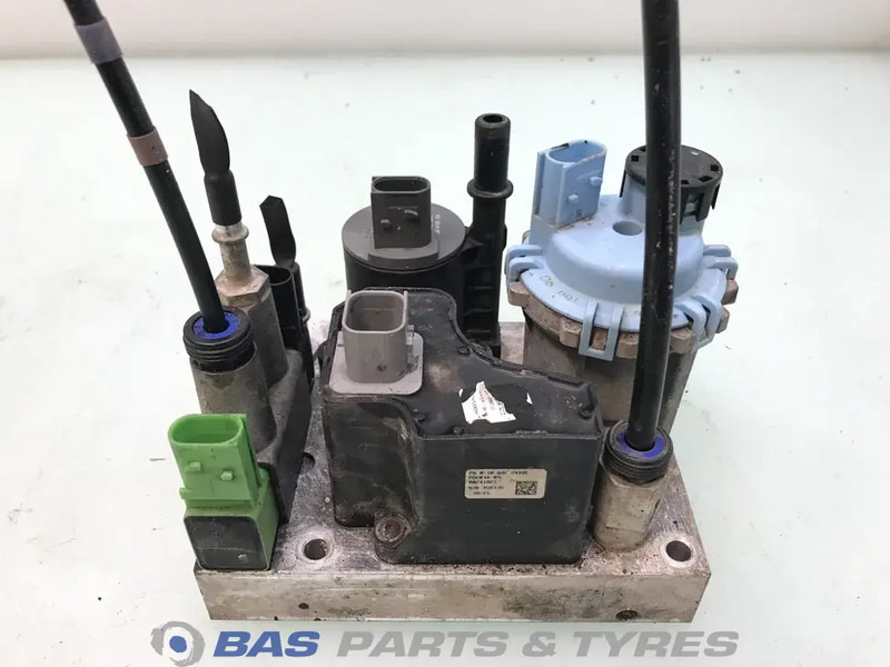 Renault AdBlue pomp Renault 7421679299 - Rezerves daļa - Kravas automašīna: foto 3 Renault AdBlue pomp Renault 7421679299 - Rezerves daļa - Kravas automašīna: foto 3