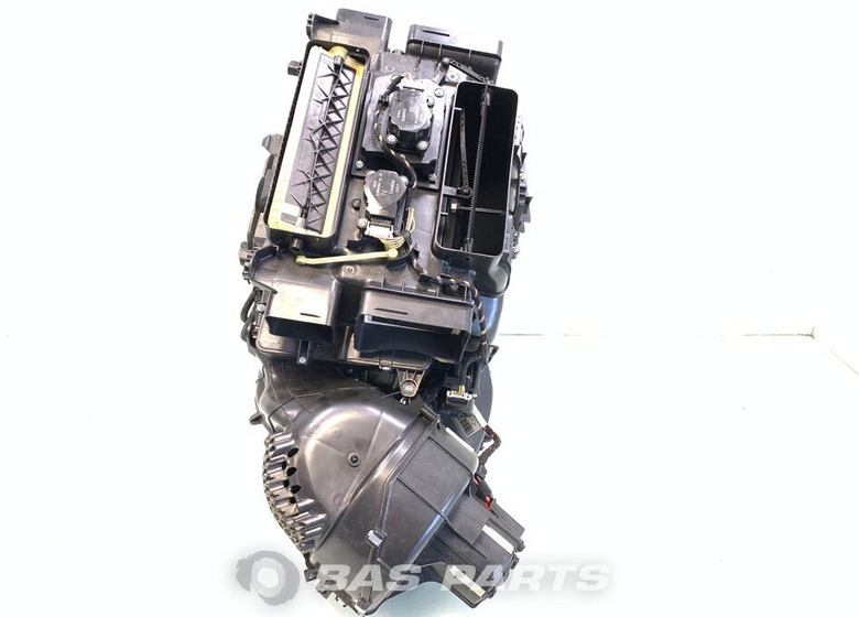 Renault Renault Airco systeem 7484515286 - Rezerves daļa - Kravas automašīna: foto 2 Renault Renault Airco systeem 7484515286 - Rezerves daļa - Kravas automašīna: foto 2