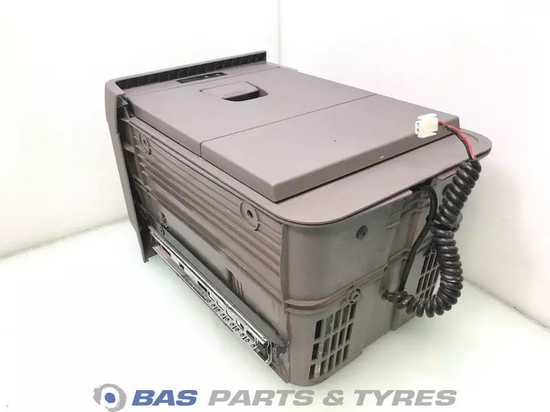 Scania R-Serie NextGen Koelkast Scania 17 Liter 2770785 - Rezerves daļa - Kravas automašīna: foto 3 Scania R-Serie NextGen Koelkast Scania 17 Liter 2770785 - Rezerves daļa - Kravas automašīna: foto 3