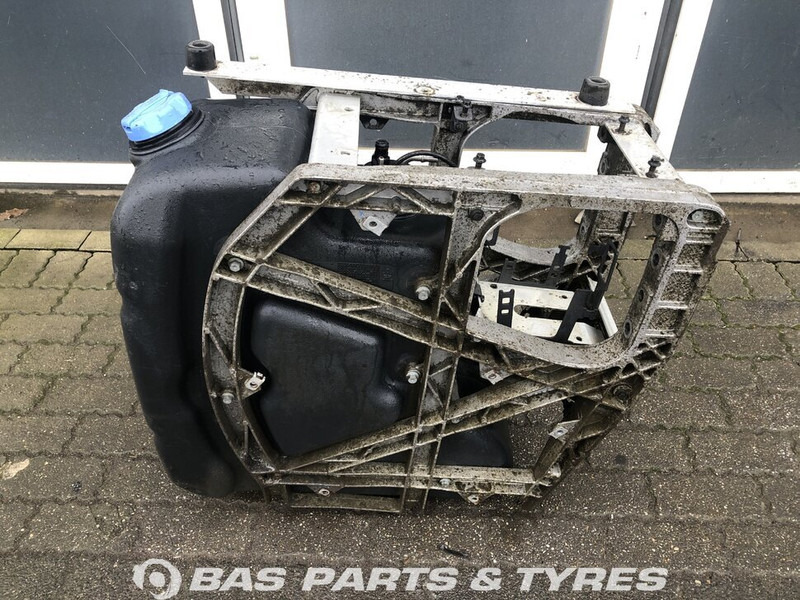 Volvo Volvo AdBlue tank 21219301 - Rezerves daļa - Kravas automašīna: foto 2 Volvo Volvo AdBlue tank 21219301 - Rezerves daļa - Kravas automašīna: foto 2