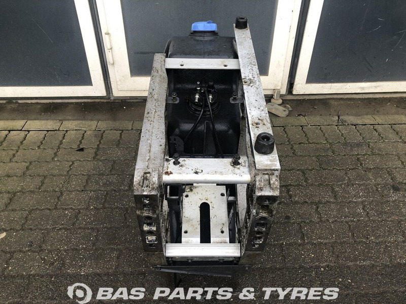 Volvo Volvo AdBlue tank 21219301 - Rezerves daļa - Kravas automašīna: foto 3 Volvo Volvo AdBlue tank 21219301 - Rezerves daļa - Kravas automašīna: foto 3