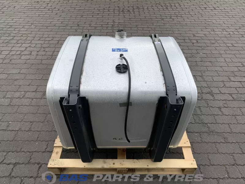 Scania Brandstoftank Scania 350 Liter 1871189 - Degvielas tvertne - Kravas automašīna: foto 3 Scania Brandstoftank Scania 350 Liter 1871189 - Degvielas tvertne - Kravas automašīna: foto 3