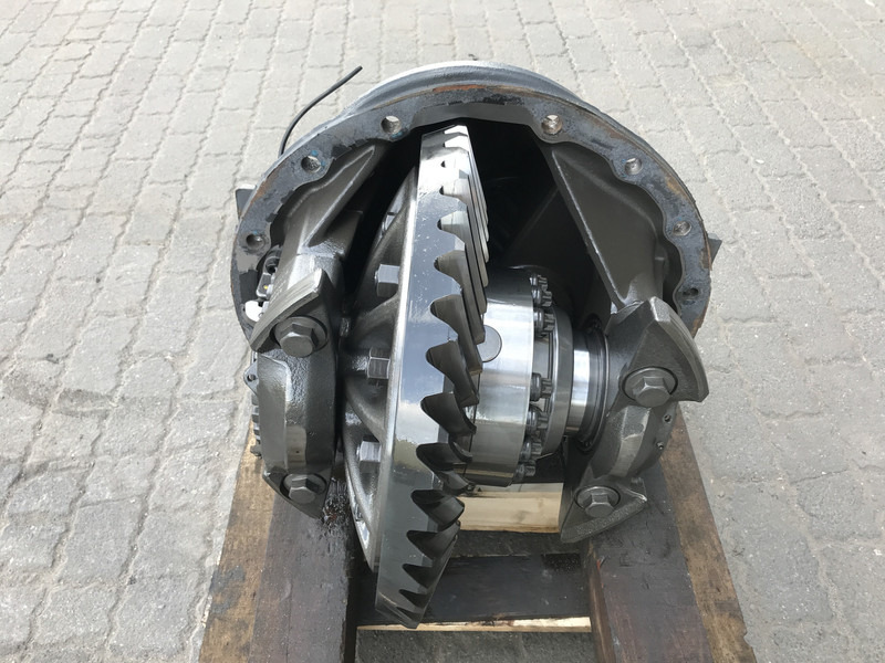 Scania Differentieel Scania R-780 2035701 - Diferenciālis - Kravas automašīna: foto 2 Scania Differentieel Scania R-780 2035701 - Diferenciālis - Kravas automašīna: foto 2