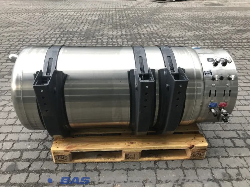 Scania LNG tank Scania 352 Liter 1776103 - Degvielas tvertne - Kravas automašīna: foto 3 Scania LNG tank Scania 352 Liter 1776103 - Degvielas tvertne - Kravas automašīna: foto 3