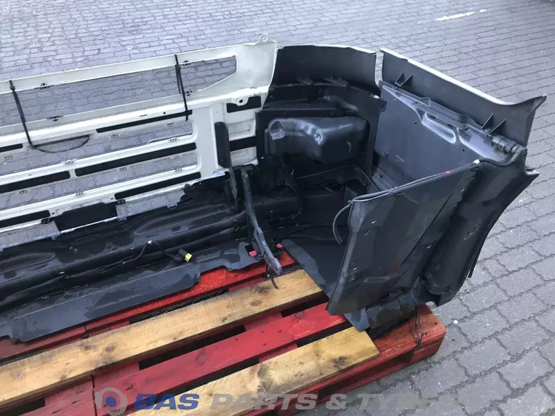 Scania R-Serie Bumper Scania 1885940 - Buferis - Kravas automašīna: foto 5 Scania R-Serie Bumper Scania 1885940 - Buferis - Kravas automašīna: foto 5