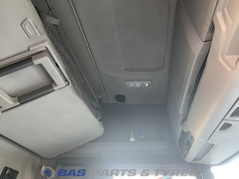 Scania R-Serie NextGen Scania CR-20 Highline L3H2 2044113 - Kabīne un interjers - Kravas automašīna: foto 5 Scania R-Serie NextGen Scania CR-20 Highline L3H2 2044113 - Kabīne un interjers - Kravas automašīna: foto 5