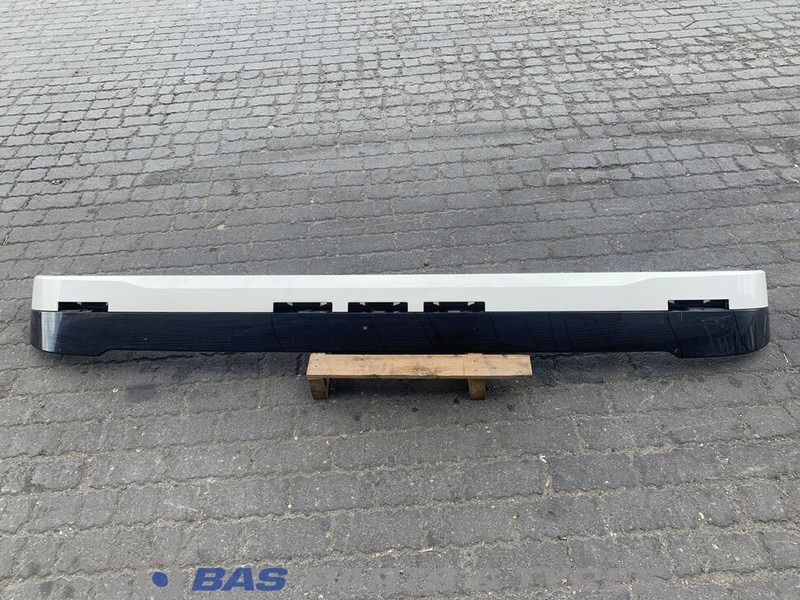 Scania Zonneklep Scania 2341420 - Saules sargs - Kravas automašīna: foto 1 Scania Zonneklep Scania 2341420 - Saules sargs - Kravas automašīna: foto 1