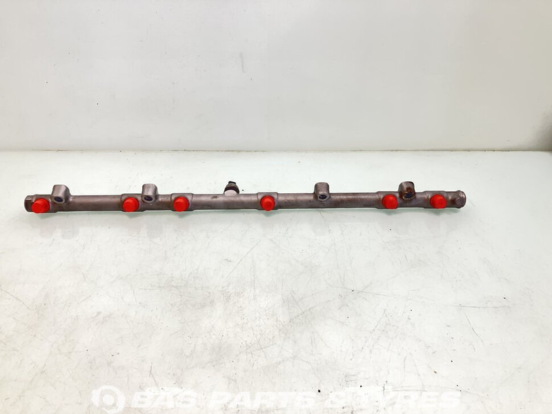 Volvo Brandstofrail Volvo 23335878 - Degvielas sistēma - Kravas automašīna: foto 2 Volvo Brandstofrail Volvo 23335878 - Degvielas sistēma - Kravas automašīna: foto 2