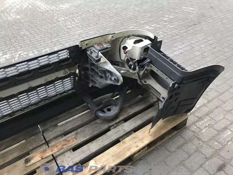 Volvo FE Euro 6 Bumper Volvo 82543887 - Buferis - Kravas automašīna: foto 5 Volvo FE Euro 6 Bumper Volvo 82543887 - Buferis - Kravas automašīna: foto 5