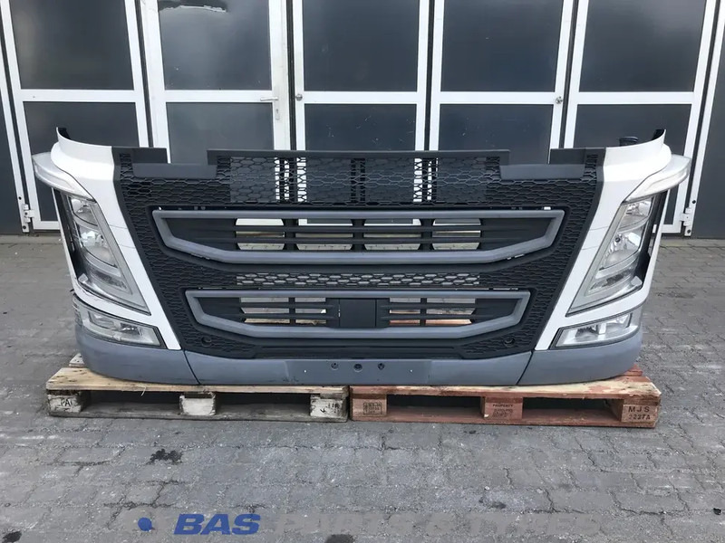 Volvo FH4 - Buferis - Kravas automašīna: foto 1 Volvo FH4 - Buferis - Kravas automašīna: foto 1