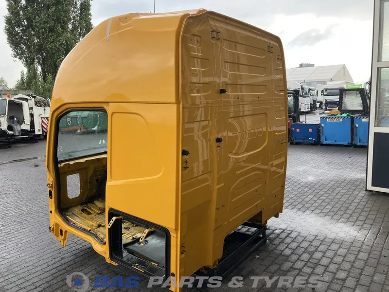 Volvo FH4 Volvo Globetrotter XL L2H3 82271702 - Kabīne un interjers - Kravas automašīna: foto 4 Volvo FH4 Volvo Globetrotter XL L2H3 82271702 - Kabīne un interjers - Kravas automašīna: foto 4