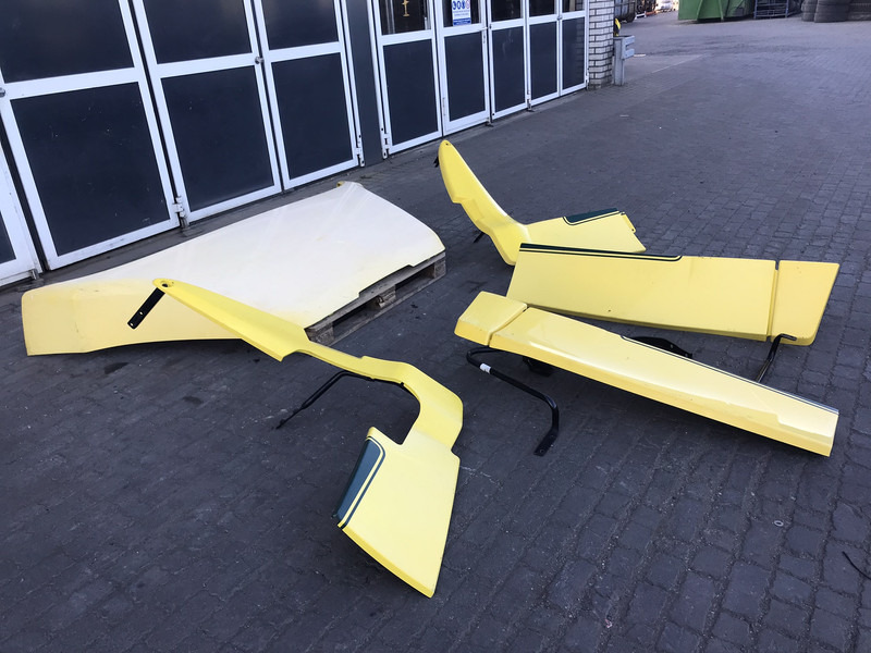 Volvo FM4 Spoilerset Volvo Globetrotter L2H2 20589024 - Aerodinamika/ Spoileris - Kravas automašīna: foto 3 Volvo FM4 Spoilerset Volvo Globetrotter L2H2 20589024 - Aerodinamika/ Spoileris - Kravas automašīna: foto 3