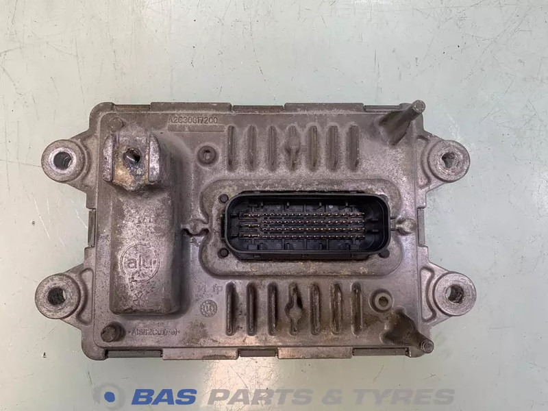 Volvo  - Elektroniskais vadības bloks (ECU) - Kravas automašīna: foto 2 Volvo  - Elektroniskais vadības bloks (ECU) - Kravas automašīna: foto 2