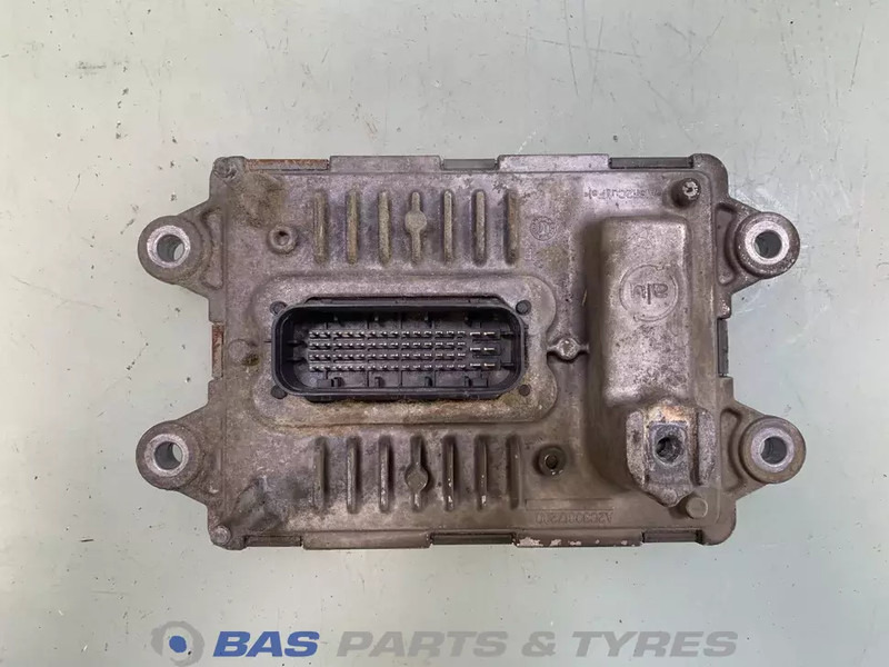 Volvo  - Elektroniskais vadības bloks (ECU) - Kravas automašīna: foto 2 Volvo  - Elektroniskais vadības bloks (ECU) - Kravas automašīna: foto 2