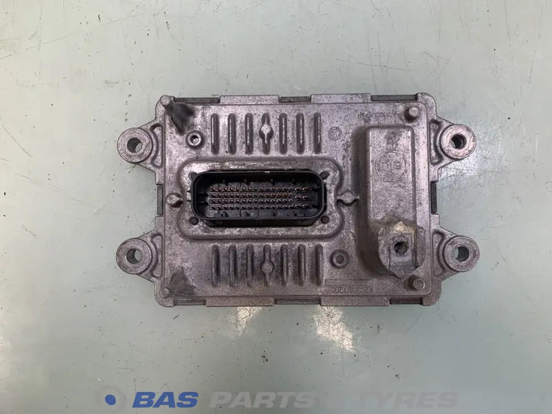 Volvo  - Elektroniskais vadības bloks (ECU) - Kravas automašīna: foto 2 Volvo  - Elektroniskais vadības bloks (ECU) - Kravas automašīna: foto 2