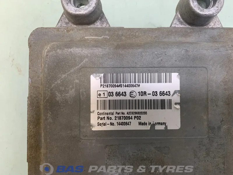 Volvo  - Elektroniskais vadības bloks (ECU) - Kravas automašīna: foto 3 Volvo  - Elektroniskais vadības bloks (ECU) - Kravas automašīna: foto 3