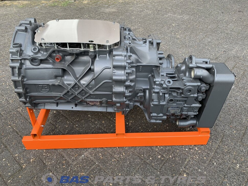 ZF XF106 - Pārnesumkārba - Kravas automašīna: foto 1 ZF XF106 - Pārnesumkārba - Kravas automašīna: foto 1