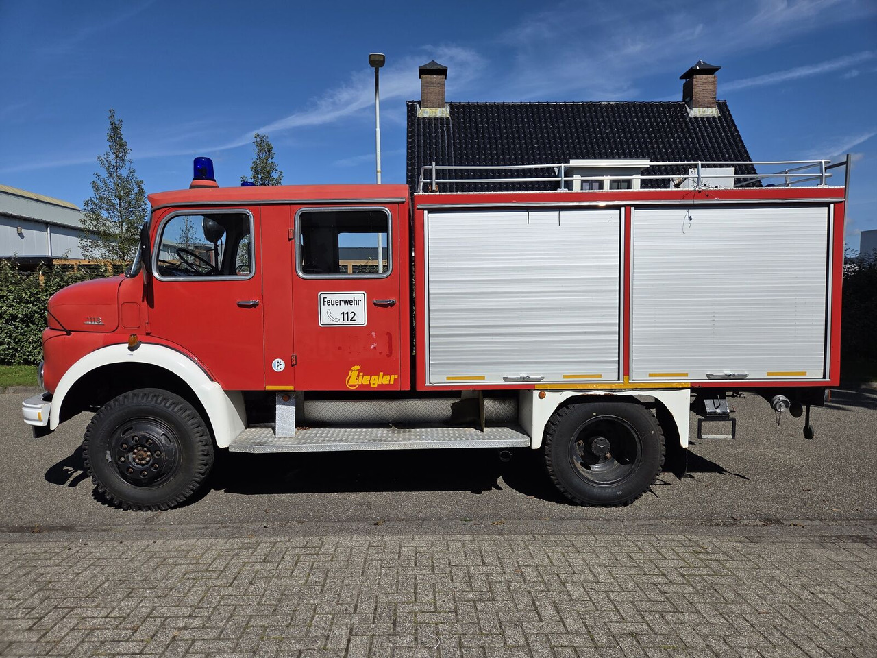 Mercedes-Benz LAF 1113 B 4X4 Turbo Diesel (170 PK) brandweerwagen - Ugunsdzēsēju mašīna: foto 1 Mercedes-Benz LAF 1113 B 4X4 Turbo Diesel (170 PK) brandweerwagen - Ugunsdzēsēju mašīna: foto 1