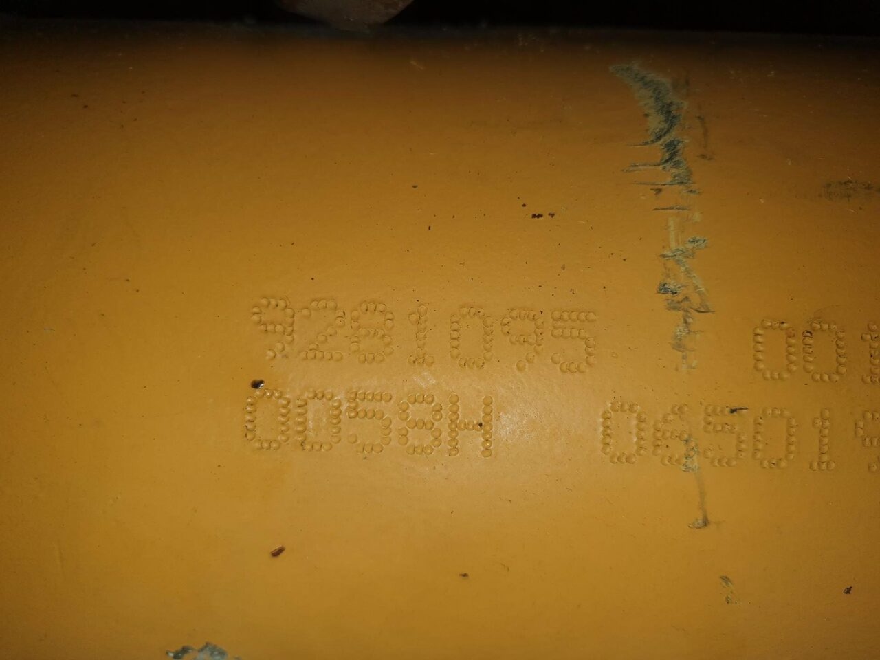 BOTELLA DE BALANCIN LIEBHER R904C - Hidrauliskais cilindrs - Kāpurķēžu ekskavators: foto 2 BOTELLA DE BALANCIN LIEBHER R904C - Hidrauliskais cilindrs - Kāpurķēžu ekskavators: foto 2