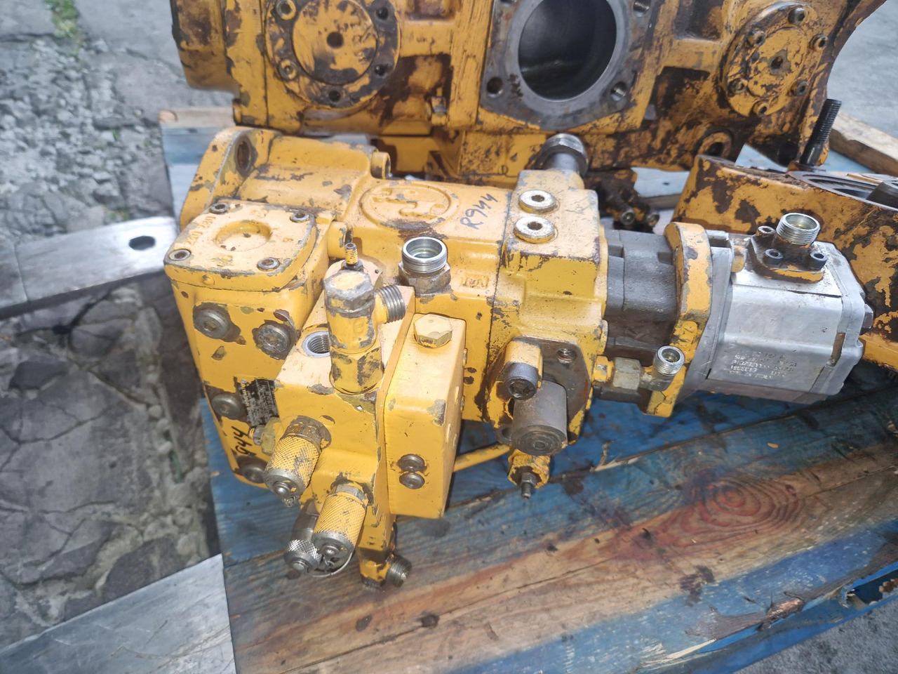 BRUENINGHAUS HYDROMATIC A4VG - Hidrauliskais sūknis - Celtniecības tehnika: foto 3 BRUENINGHAUS HYDROMATIC A4VG - Hidrauliskais sūknis - Celtniecības tehnika: foto 3