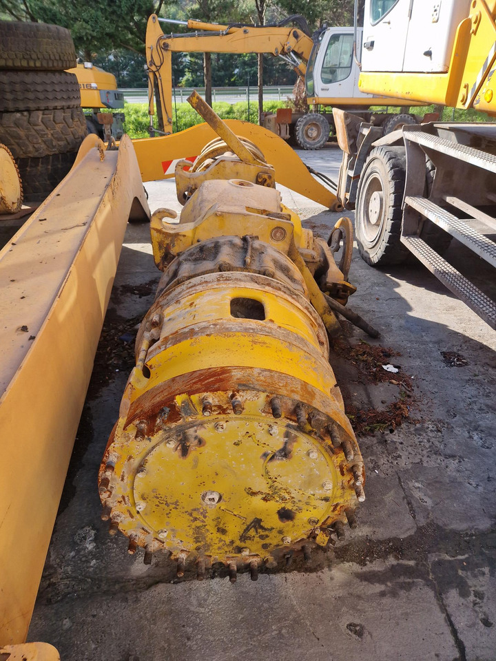 EJE TRASERO KOMATSU KWA055HD-4 - Asis un rezerves daļas - Celtniecības tehnika: foto 1 EJE TRASERO KOMATSU KWA055HD-4 - Asis un rezerves daļas - Celtniecības tehnika: foto 1