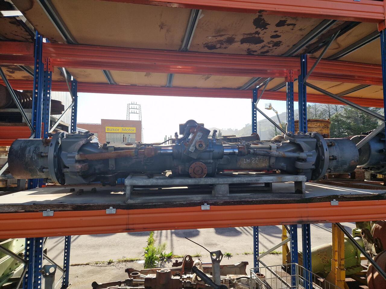 Eje delantero Liebherrr LH22 - Asis un rezerves daļas - Celtniecības tehnika: foto 1 Eje delantero Liebherrr LH22 - Asis un rezerves daļas - Celtniecības tehnika: foto 1
