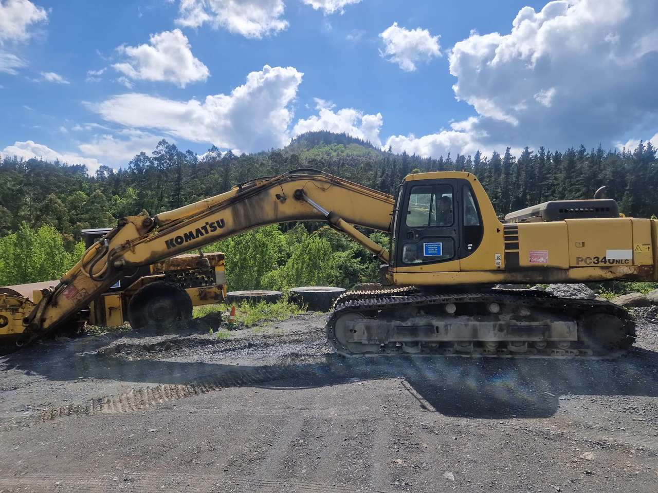KOMATSU PC 340.6 - Kāpurķēžu ekskavators: foto 1 KOMATSU PC 340.6 - Kāpurķēžu ekskavators: foto 1