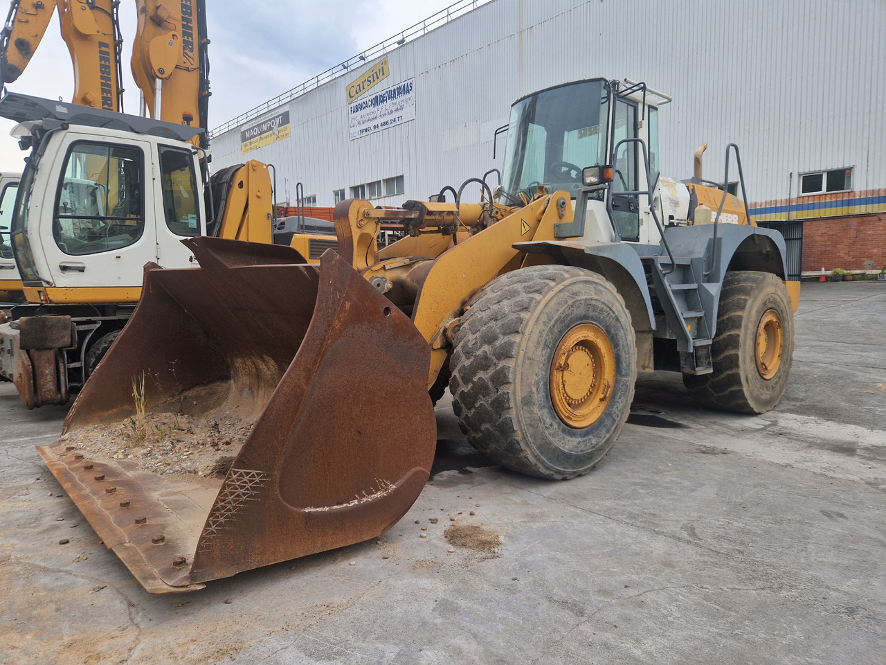 LIEBHERR L564 N/S: 4620899 (2001) - Riteņu iekrāvējs: foto 2 LIEBHERR L564 N/S: 4620899 (2001) - Riteņu iekrāvējs: foto 2