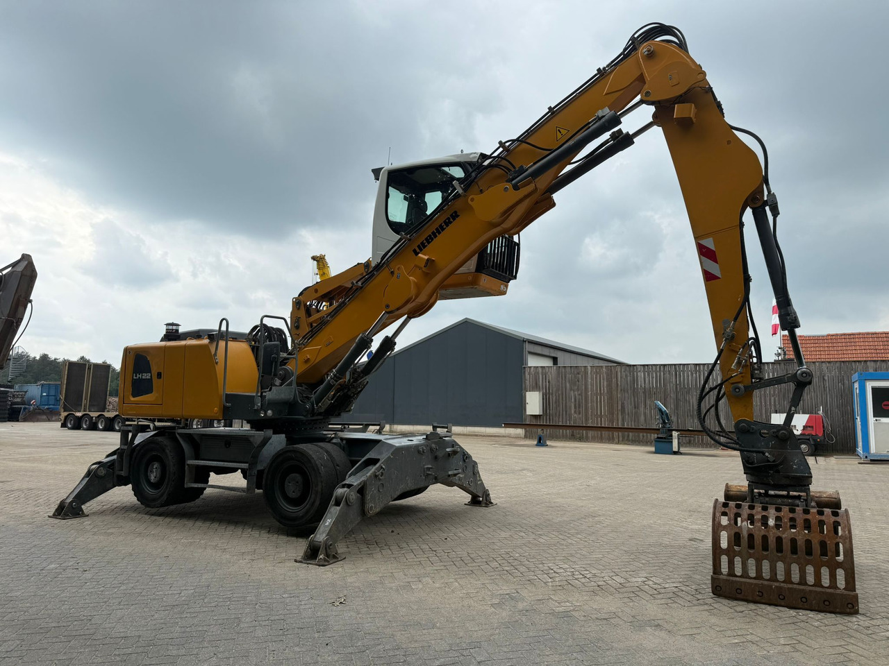 LIEBHERR LH22M - Atkritumu iekrāvējs: foto 4 LIEBHERR LH22M - Atkritumu iekrāvējs: foto 4