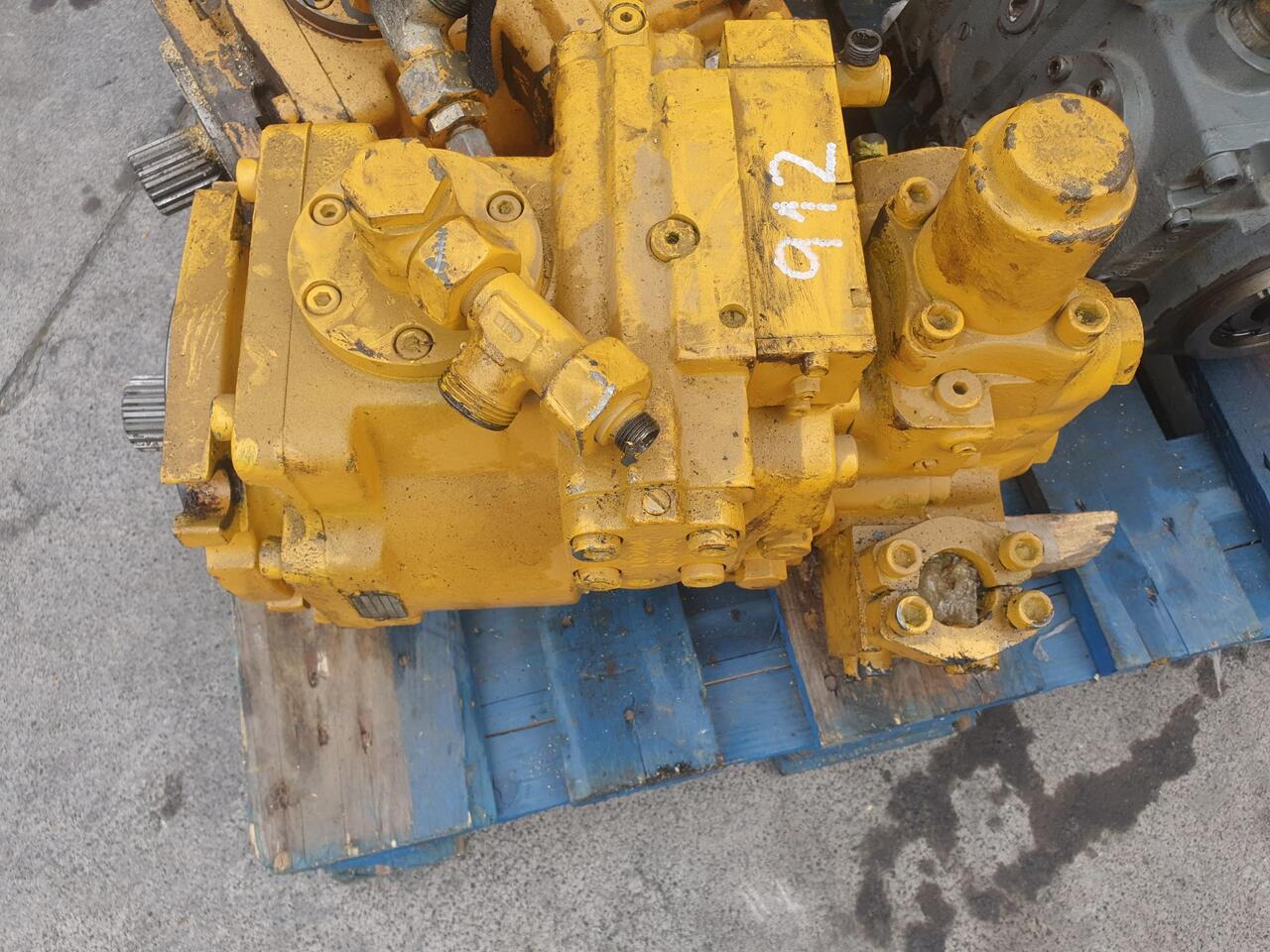 Motor de traslación LMV140 - Hidrauliskais motors - Celtniecības tehnika: foto 1 Motor de traslación LMV140 - Hidrauliskais motors - Celtniecības tehnika: foto 1