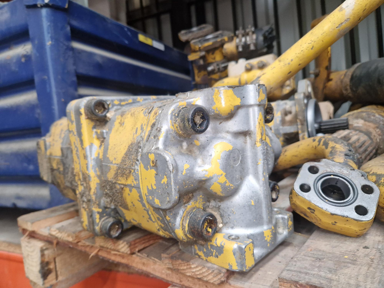 Rezerves daļa - Celtniecības tehnika KOMATSU HD 465.3: foto 6