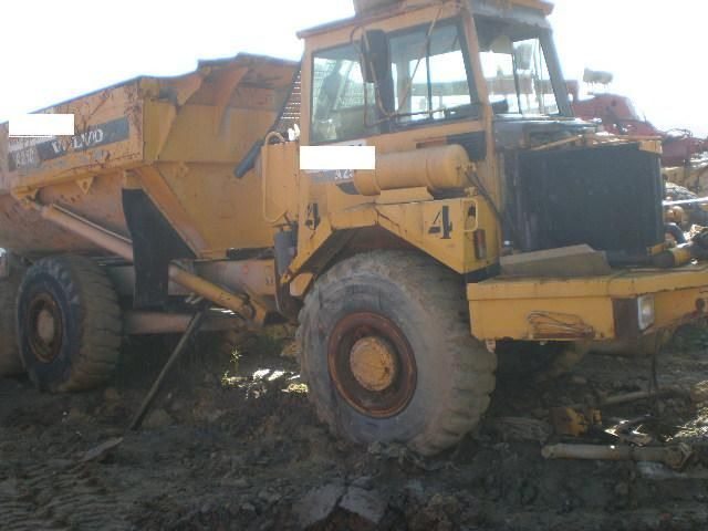 VOLVO A25C S/N: 12019 (1998) Y S/N: 12026 (1999) - Artikulētias pašizgāzējs: foto 1 VOLVO A25C S/N: 12019 (1998) Y S/N: 12026 (1999) - Artikulētias pašizgāzējs: foto 1