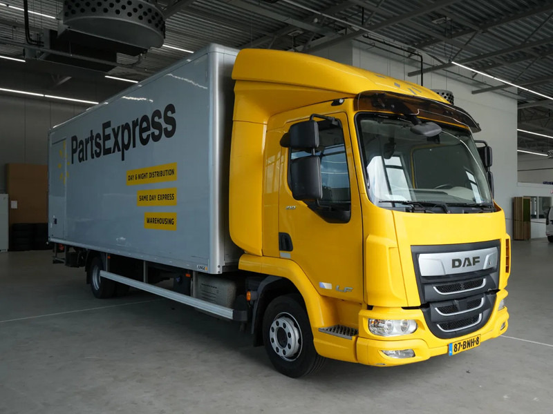 DAF LF 210 FA, 12t, Gesloten Bak, Laadklep 1,5t, Zijdeur, New Apk - Kravas automašīna ar slēgto virsbūvi: foto 3 DAF LF 210 FA, 12t, Gesloten Bak, Laadklep 1,5t, Zijdeur, New Apk - Kravas automašīna ar slēgto virsbūvi: foto 3