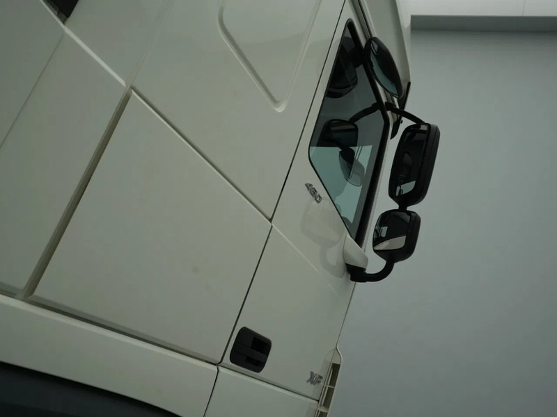 Vilcējs DAF XF 480 FT Super Space Cab, 2x Tanks, PTO Prep: foto 10