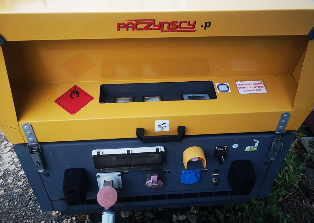 Agregat prądotwórczy Atlas Copco QAX 20 2005 Agregat (Genrtator) prądotwórczy Atlas Copco - Elektroģenerators: foto 3 Agregat prądotwórczy Atlas Copco QAX 20 2005 Agregat (Genrtator) prądotwórczy Atlas Copco - Elektroģenerators: foto 3