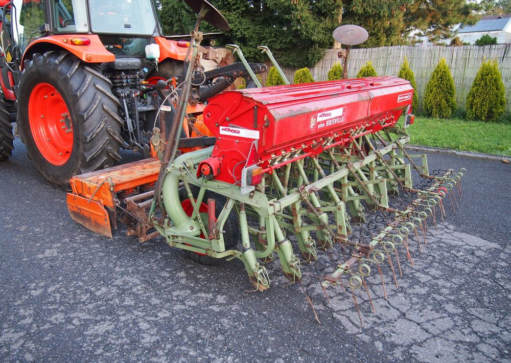 Agregat uprawowo-siewny Maschio 300 1998 Agregat uprawowo-siewny Maschio Nodet - Kombinētā sējmašīna: foto 2 Agregat uprawowo-siewny Maschio 300 1998 Agregat uprawowo-siewny Maschio Nodet - Kombinētā sējmašīna: foto 2