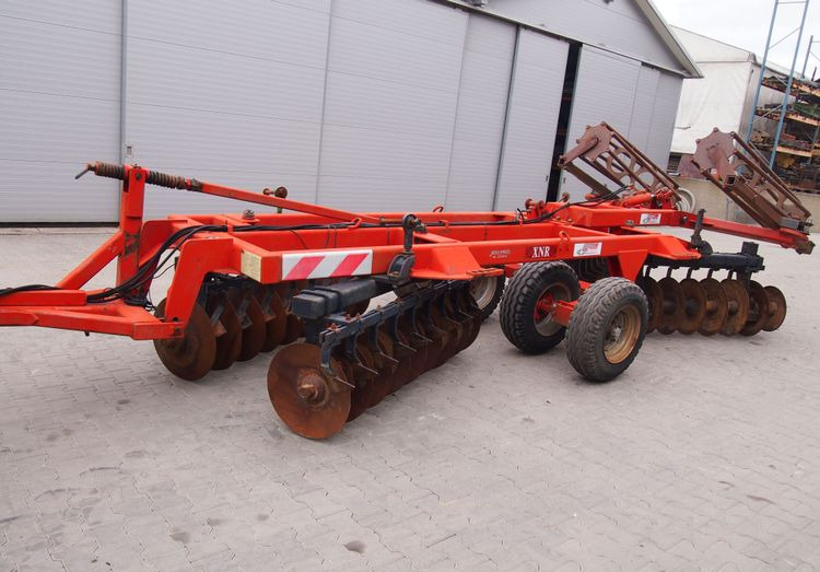 Brona talerzowa GREGOIRE-BESSON talerzówka 3,5m Brona talerzowa 3,5m z wałem - Disku ecēša: foto 3 Brona talerzowa GREGOIRE-BESSON talerzówka 3,5m Brona talerzowa 3,5m z wałem - Disku ecēša: foto 3