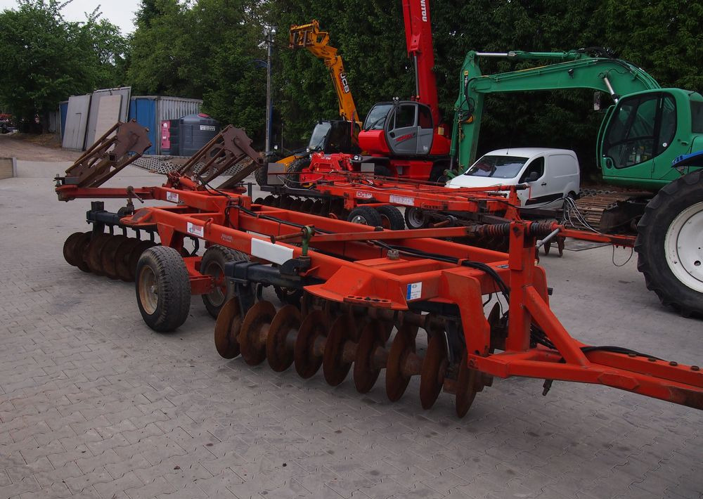 Brona talerzowa GREGOIRE-BESSON talerzówka 3,5m Brona talerzowa 3,5m z wałem - Disku ecēša: foto 5 Brona talerzowa GREGOIRE-BESSON talerzówka 3,5m Brona talerzowa 3,5m z wałem - Disku ecēša: foto 5