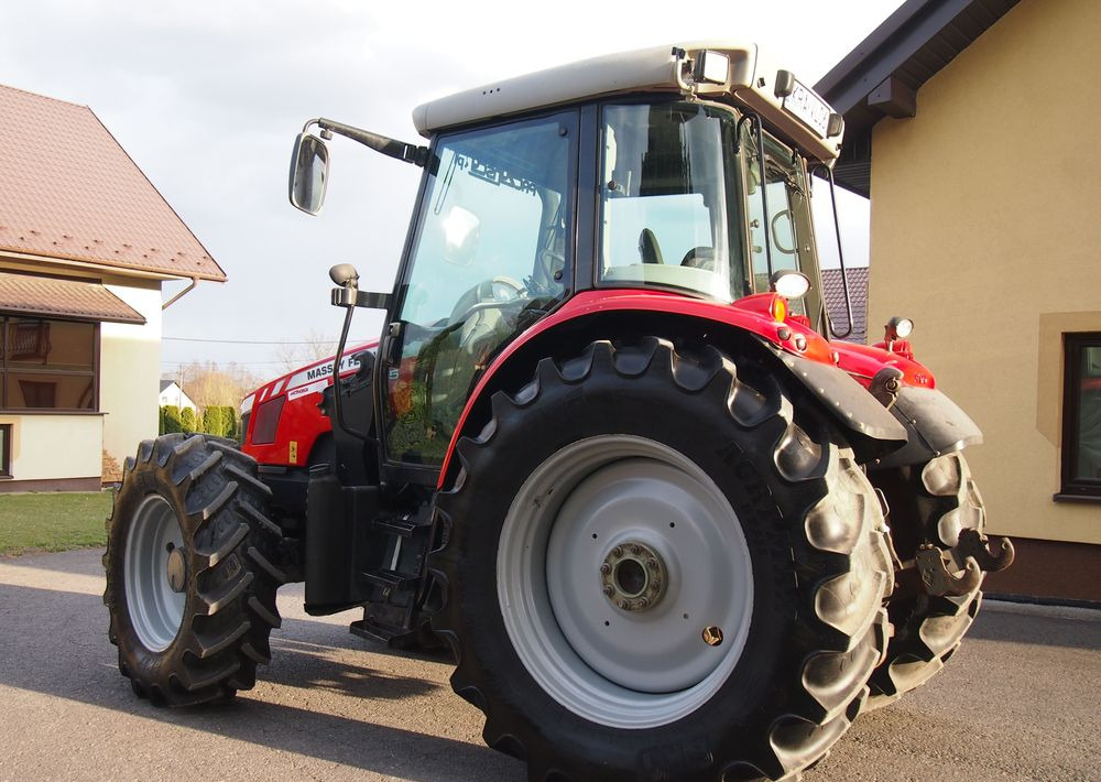 Ciągnik Massey Ferguson MF 6455 Dyna6 2013 Ciągnik Massey Ferguson 6455+TUZ - Traktors: foto 3 Ciągnik Massey Ferguson MF 6455 Dyna6 2013 Ciągnik Massey Ferguson 6455+TUZ - Traktors: foto 3